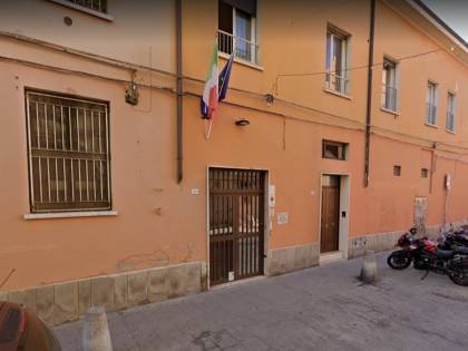 Stupra l'educatrice del centro: preso un minorenne straniero