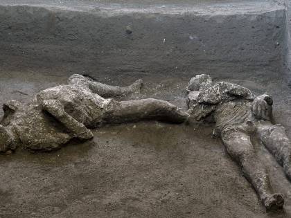 I corpi (interi) dei fuggiaschi: Pompei regala l'ultimo tesoro