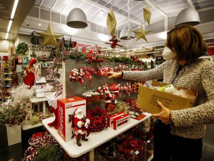 Minaccia di Natale. Controlli e multe per lo shopping a "numero chiuso"