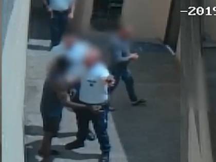 Detenuto pestato in carcere: a processo 8 agenti del San Vittore