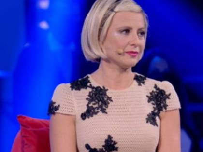 Antonella Elia si scaglia contro Samantha De Grenet. Scoppia la rivolta
