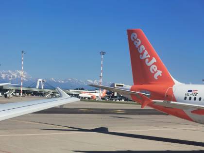 EasyJet taglia flotta e voli l'effetto Covid pesa su conti e investimenti