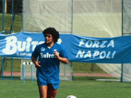 Ferlaino lo portò in azzurro: "Inarrivabile e perciò eterno". Il San Paolo avrà il suo nome
