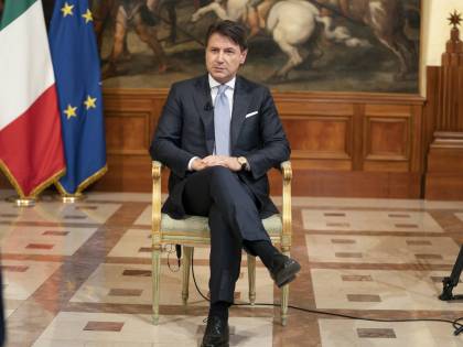 Rimpasto, Conte in trincea "Mi fido della mia squadra"