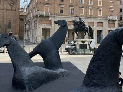 Collezioni, influencer, "artcoin". Serve aria nuova al museo