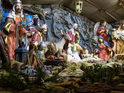 "Il presepe rifiutato?" Come stanno le cose E spuntano gli insulti