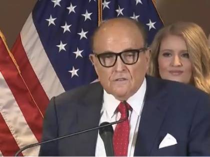 Rudolph Giuliani ha il Covid e i dem lo deridono: "E' il karma, gli sta bene"