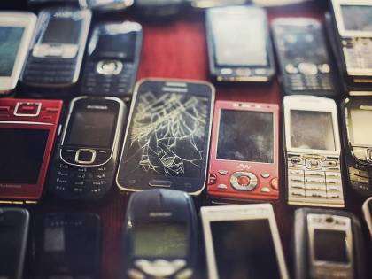 Vecchi telefoni, hai questi prodotti in casa? Valgono 700 euro