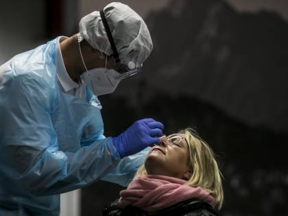 "Test e tamponi da aggiornare": l'allarme sulla variante inglese