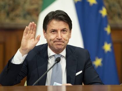 Passo indietro sulla task force. Così Conte prova a salvarsi il posto