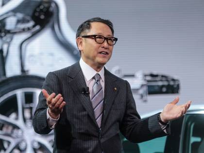 Il realismo della Toyota e i sogni chic