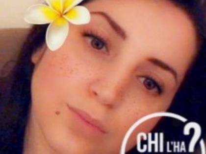 "Liquido nauseabondo usciva dalle valigie". La testimonianza che ha incastrato la donna arrestata