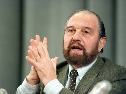 Morto George Blake, il principe dei doppiogiochisti che tradì Londra