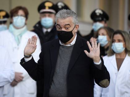 Si vantano per i meriti altrui