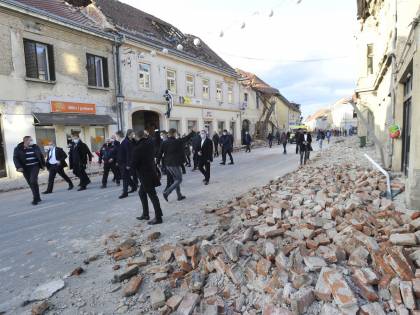 Croazia in lutto il 2 gennaio. Cento tende dall'Italia