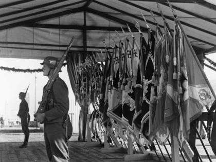 Tra sette segrete ed esoterismo: il volto nascosto di Hitler