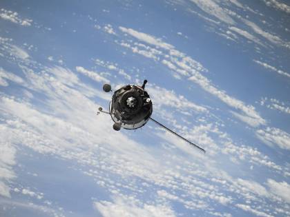"Oumuamura è la prova che gli alieni esistono": la tesi choc dell'astrofisico