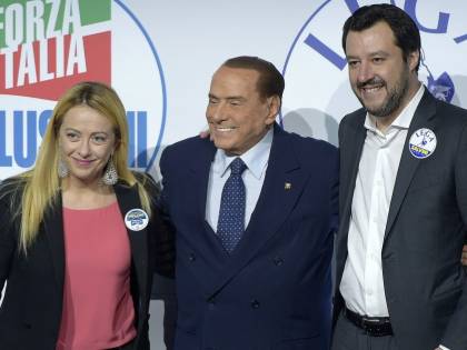 Sondaggi, Fratelli d'Italia ora supera il Pd: il centrodestra è al 47,3%