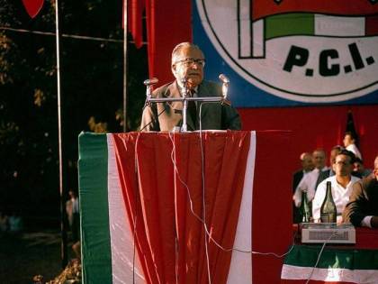 Il comunismo è morto di libertarismo. Ma ci ha lasciato una "mentalità sinistra"