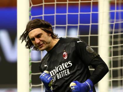 Il Milan ritrova Ibra ma perde la via del gol. Avanti solo di rigore