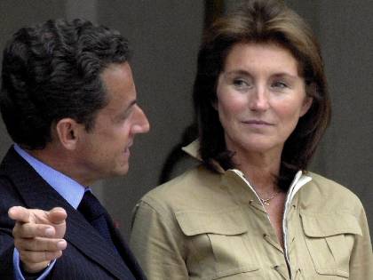 "Cécilia pagata per un finto incarico parlamentare". Nuova grana per Sarkozy