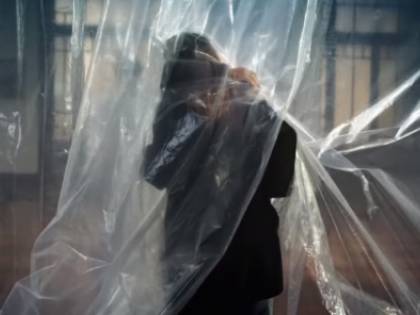 Il premio Oscar e la "stanza degli abbracci". Tornatore firma lo spot per la cura anti-Covid