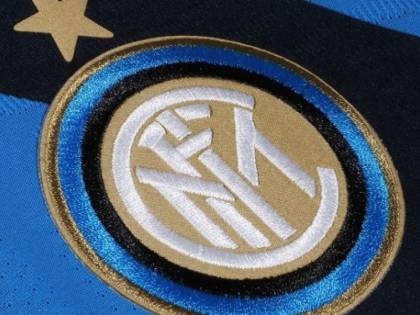 L'Inter cambia nome e logo: i tifosi si dividono. Cosa c'è dietro?