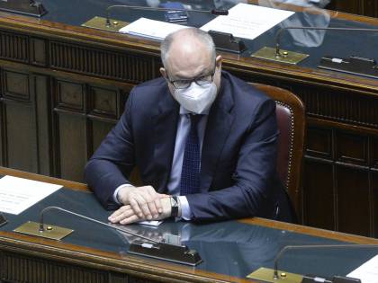 La Borsa tifa per i tecnici ma punta sulla continuità