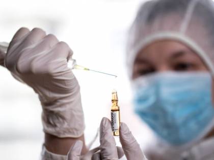 Aeroporti di Milano, campagna di vaccinazione per il personale sanitario