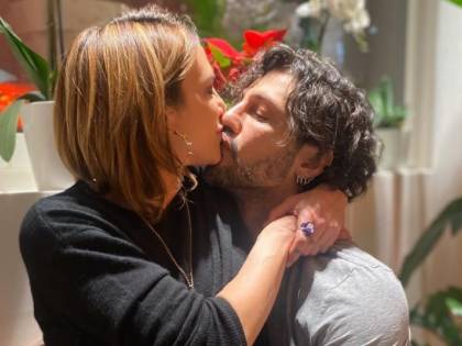 Corona ci riprova con Asia Argento: "Ogni 15 giorni viene da me"
