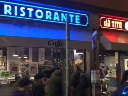 Nuova multa al ristoratore ribelle. E stavolta mandano via i clienti