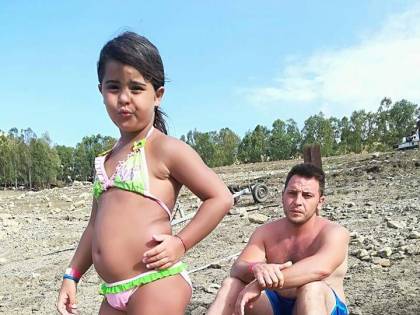"Le ho dato io la cintura". Il dolore del padre di Antonella