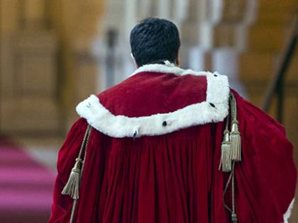 Cassazione: "Genitore che assilla figli è uno stalker"