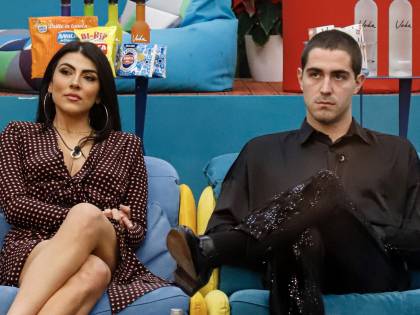 Gf Vip, la furia notturna di Zorzi contro la Salemi: "Monte? È un co..."