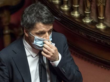 Matteo nella bufera per i salamelecchi al tiranno