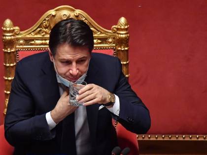 Conte in crisi di nervi. Paga pure i sondaggi per restare al potere