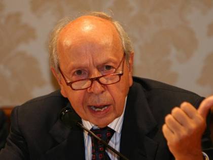 È scontro in tribunale tra Dini e Bankitalia per la sua abitazione