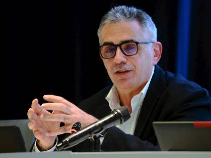 Il dubbio di Pregliasco: "A rischio l'immunità di gregge nel 2021"