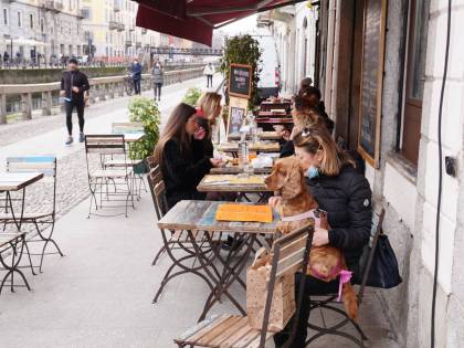 Ora il pressing dei locali. "Basta con il coprifuoco, aperti anche dopo le 18"