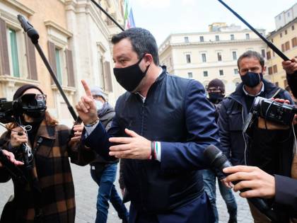 Salvini: "Draghi scelga tra noi e il M5s"