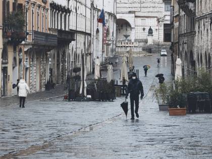 "La provincia è zona rossa". Paura per le due nuove varianti
