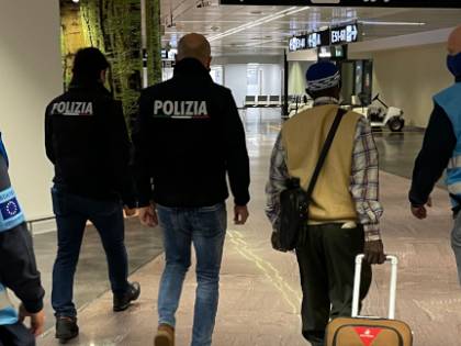 "Italia hub europeo dei rimpatri". A Fiumicino arriva il team di Frontex