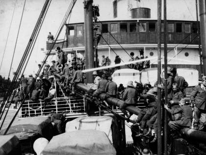 Le navi bianche che salvarono gli italiani fuggiti dall'Africa