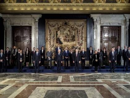 Il giuramento, poi il primo Cdm: così inizia il governo Draghi