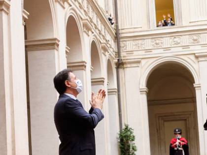 La verità sugli applausi a Conte. Ecco quello che nessuno vi dice