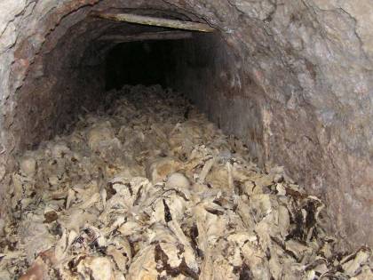Le fosse comuniste dell'orrore: qui la gente spariva nel nulla
