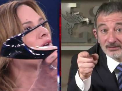 "Ti ha arricchito", "Ti infilo il tacco...". Asia Argento choc contro Senaldi