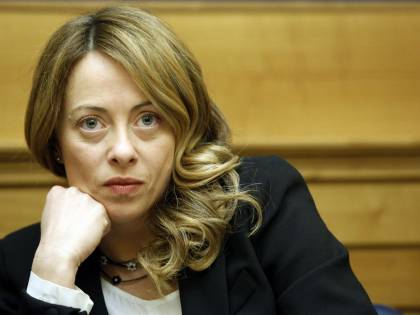 Insulti non intimoriscono la Meloni: "Una sinistra misogina da salotto"