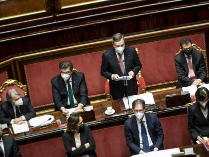 Le "stoccate" di Draghi in Aula Cosa c'è dietro il suo discorso
