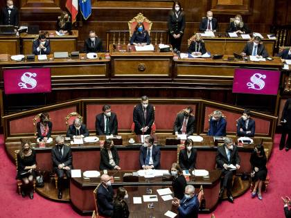 Draghi si veste da politico e vede oltre l'emergenza